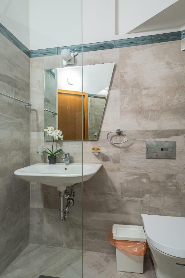 5Th Avenue Sofia | Two Bedroom, Two Bathroom, Positano Street Suite מראה חיצוני תמונה